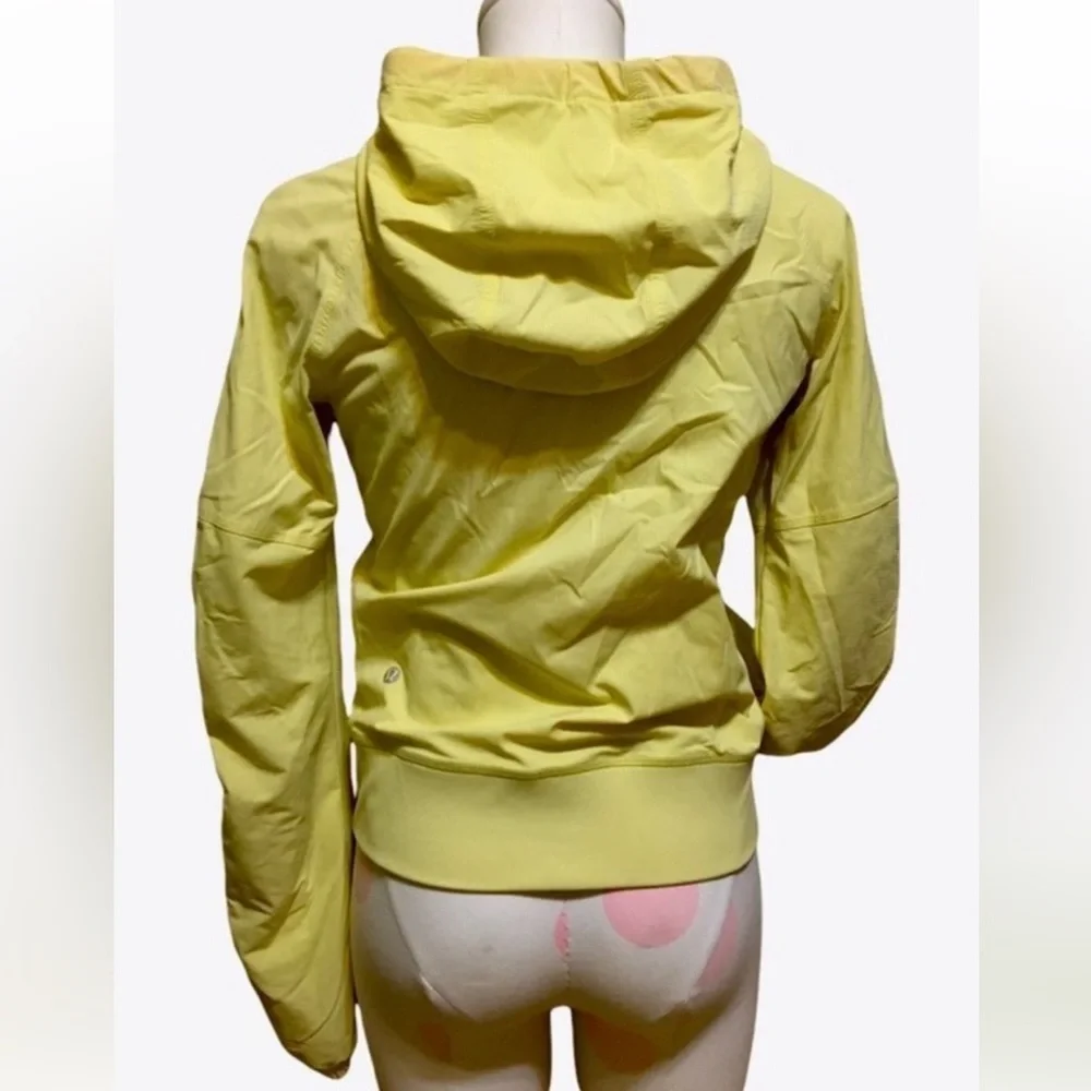 Lululemon street to studio hooded Jacket size 4